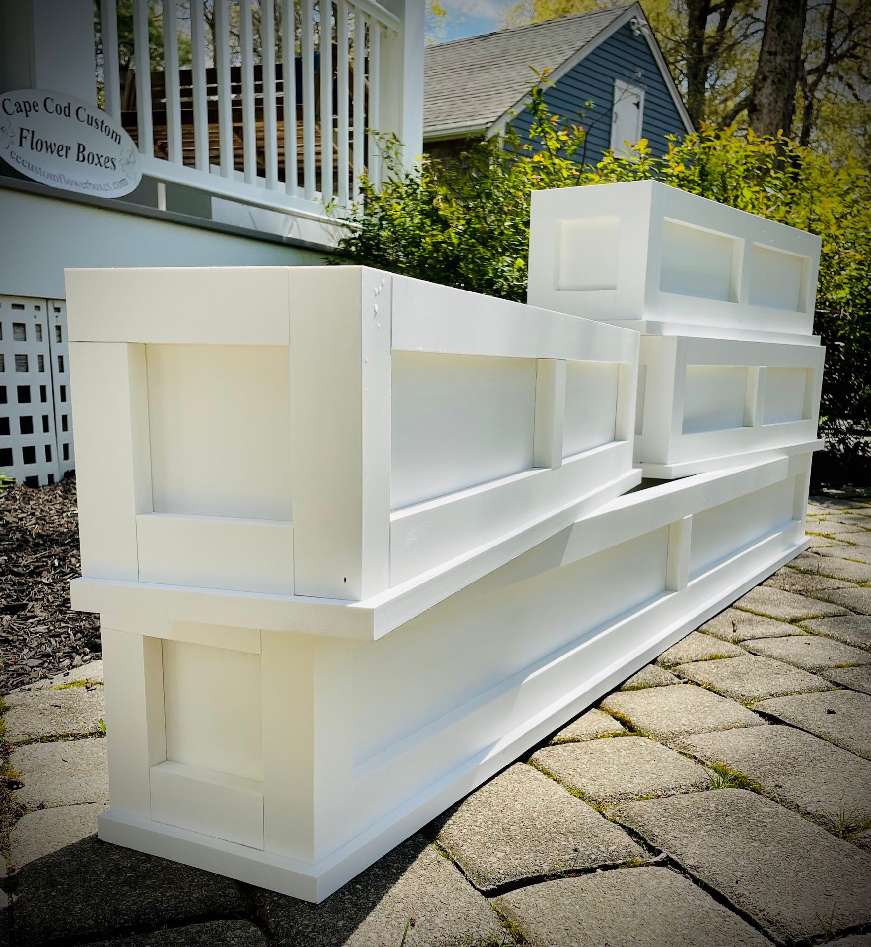 Shaker Window Box - 24"L